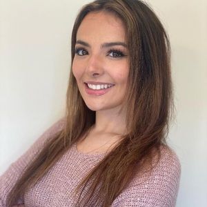 Meet your Posher, Olivia